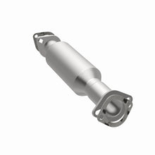 Load image into Gallery viewer, MagnaFlow Exhaust Products 5571890 California CARB Direct-Fit Catalytic Converter for Select Hyundai Sonata, Kia Optima, Kia Rondo