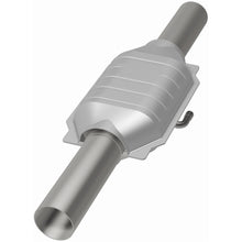 Load image into Gallery viewer, MagnaFlow Exhaust Products 93470 Standard Grade Direct-Fit Catalytic Converter for Select Jeep CJ5, Jeep CJ7, Jeep Cherokee, Jeep Grand Wagoneer, Jeep J10, Jeep J20, Jeep Wagoneer