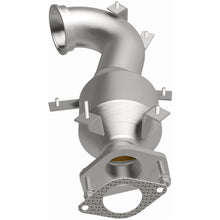 Load image into Gallery viewer, MagnaFlow Exhaust Products 21-697 OEM Grade Direct-Fit Catalytic Converter for Select Fiat 500L, Fiat 500X, Jeep Renegade