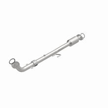 Load image into Gallery viewer, MagnaFlow Exhaust Products 5571435 California CARB Direct-Fit Catalytic Converter for Select Toyota Camry