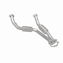 Load image into Gallery viewer, MagnaFlow Exhaust Products 5481682 California CARB Direct-Fit Catalytic Converter for Select Ford Ranger, Mazda B4000