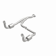 Load image into Gallery viewer, MagnaFlow Exhaust Products 5451186 California CARB Direct-Fit Catalytic Converter for Select Jeep Liberty
