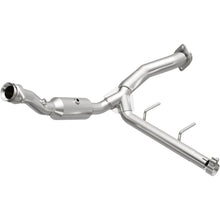 Load image into Gallery viewer, MagnaFlow Exhaust Products 5551469 California CARB Direct-Fit Catalytic Converter for Select Ford F-150
