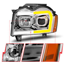 Load image into Gallery viewer, 05-07-Jeep-Grand-Cherokee-Projector-Headlights---W-Light-Bar-Switchback-Chrome-Housing
