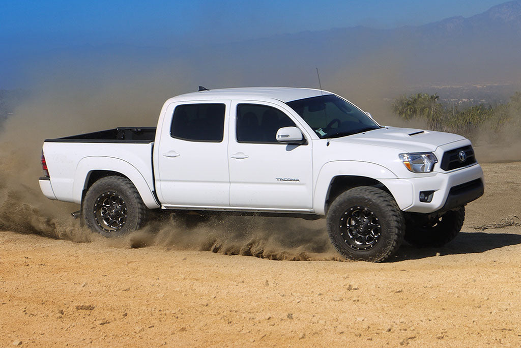 ICON Vehicle Dynamics 58735E-700 05-23 TACOMA EXT TRAVEL 2.5 VS RR CDEV COILOVER KIT 700LB for Select Toyota Tacoma