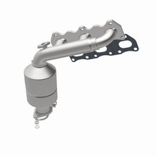 Load image into Gallery viewer, MagnaFlow Exhaust Products 51272 OEM Grade Manifold Catalytic Converter for Select Suzuki Grand Vitara, Suzuki XL-7
