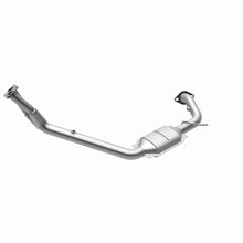 Load image into Gallery viewer, MagnaFlow Exhaust Products 23636 HM Grade Direct-Fit Catalytic Converter for Select Isuzu Rodeo, Isuzu Rodeo Sport
