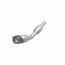Load image into Gallery viewer, MagnaFlow Exhaust Products 49461 OEM Grade Direct-Fit Catalytic Converter for Select Pontiac Vibe, Toyota Corolla, Toyota Matrix