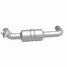 Load image into Gallery viewer, MagnaFlow Exhaust Products 5551419 California CARB Direct-Fit Catalytic Converter for Select Ford Expedition, Ford F-150, Lincoln Navigator