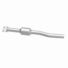 Load image into Gallery viewer, MagnaFlow Exhaust Products 5592804 California CARB Direct-Fit Catalytic Converter for Select Chevrolet Captiva Sport, Chevrolet Equinox, GMC Terrain
