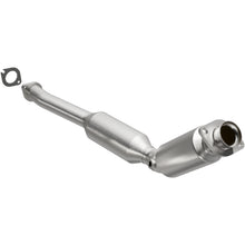 Load image into Gallery viewer, MagnaFlow Exhaust Products 5411010 California CARB Direct-Fit Catalytic Converter for Select Ford Crown Victoria, Lincoln Town Car, Mercury Grand Marquis