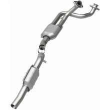 Load image into Gallery viewer, MagnaFlow Exhaust Products 447254 California CARB Direct-Fit Catalytic Converter for Select Ford E-150 Econoline, Ford E-350 Econoline
