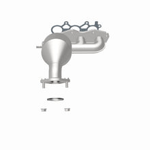 Load image into Gallery viewer, MagnaFlow Exhaust Products 5582822 California CARB Manifold Catalytic Converter for Select Toyota Sienna