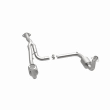 Load image into Gallery viewer, MagnaFlow Exhaust Products 5451186 California CARB Direct-Fit Catalytic Converter for Select Jeep Liberty