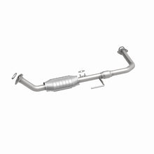 Load image into Gallery viewer, MagnaFlow Exhaust Products 447173 California CARB Direct-Fit Catalytic Converter for Select Toyota Tundra