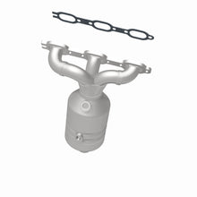 Load image into Gallery viewer, MagnaFlow Exhaust Products 51481 OEM Grade Manifold Catalytic Converter for Select Chrysler Pacifica