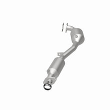 Load image into Gallery viewer, MagnaFlow Exhaust Products 5411026 California CARB Direct-Fit Catalytic Converter for Select Saab 9-2X, Subaru Forester, Subaru Impreza, Subaru Legacy, Subaru Outback