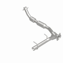 Load image into Gallery viewer, MagnaFlow Exhaust Products 4583029 California CARB Direct-Fit Catalytic Converter for Select Lincoln Navigator