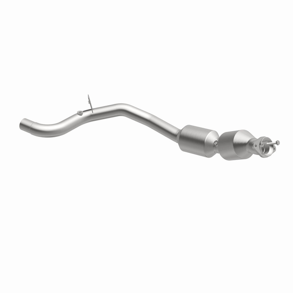 MagnaFlow Exhaust Products 21-607 OEM Grade Direct-Fit Catalytic Converter for Select Land Rover Range Rover, Land Rover Range Rover Sport