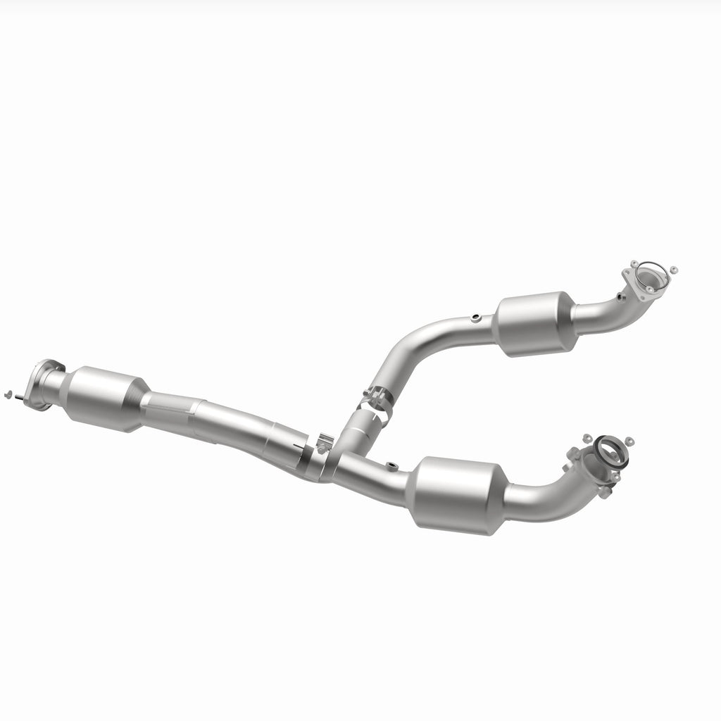 MagnaFlow Exhaust Products 280505 OEM Grade Direct-Fit Catalytic Converter for Select Chevrolet Express 3500, Chevrolet Express 4500, GMC Savana 3500, GMC Savana