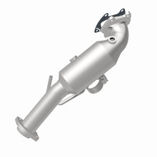 Load image into Gallery viewer, MagnaFlow Exhaust Products 21-030 OEM Grade Direct-Fit Catalytic Converter for Select Jeep Gladiator, Jeep Wrangler, Jeep Wrangler JK