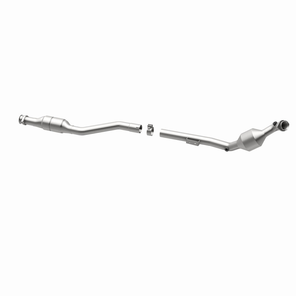 MagnaFlow Exhaust Products 51628 OEM Grade Direct-Fit Catalytic Converter for Select Mercedes-Benz E430