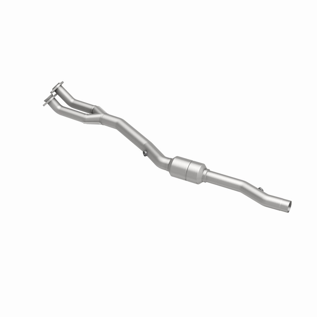 MagnaFlow Exhaust Products 4481687 California CARB Direct-Fit Catalytic Converter for Select BMW 840Ci