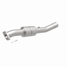 Load image into Gallery viewer, MagnaFlow Exhaust Products 49642 OEM Grade Direct-Fit Catalytic Converter for Select Chevrolet Silverado HD, Chevrolet Suburban 2500, GMC Sierra HD, GMC Yukon XL