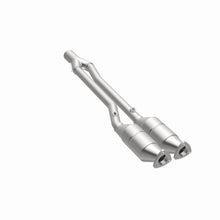 Load image into Gallery viewer, MagnaFlow Exhaust Products 49013 OEM Grade Direct-Fit Catalytic Converter for Select Audi TT Quattro, Volkswagen R32