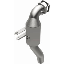 Load image into Gallery viewer, MagnaFlow Exhaust Products 21-605 OEM Grade Direct-Fit Catalytic Converter for Select Ford Edge, Ford Fusion, Lincoln Continental, Lincoln MKX, Lincoln Nautilus