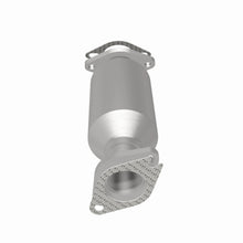 Load image into Gallery viewer, MagnaFlow Exhaust Products 5571863 California CARB Direct-Fit Catalytic Converter for Select Kia Sorento