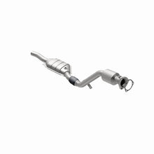 Load image into Gallery viewer, MagnaFlow Exhaust Products 51589 OEM Grade Direct-Fit Catalytic Converter for Select Audi A6, Audi A6 Quattro, Volkswagen Passat