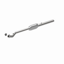 Load image into Gallery viewer, MagnaFlow Exhaust Products 93613 HM Grade Direct-Fit Catalytic Converter for Select Chevrolet Express 1500, Chevrolet Express 2500, Chevrolet Express 3500, Chevrolet G30, GMC G3500, GMC Savana 1500, GMC Savana 2500, GMC Savana