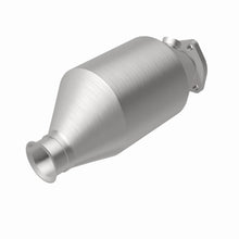 Load image into Gallery viewer, MagnaFlow Exhaust Products 3391449 California CARB Direct-Fit Catalytic Converter for Select Volkswagen Transporter