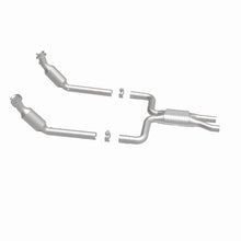 Load image into Gallery viewer, MagnaFlow Exhaust Products 4561082 California CARB Direct-Fit Catalytic Converter for Select Ford Thunderbird, Lincoln LS