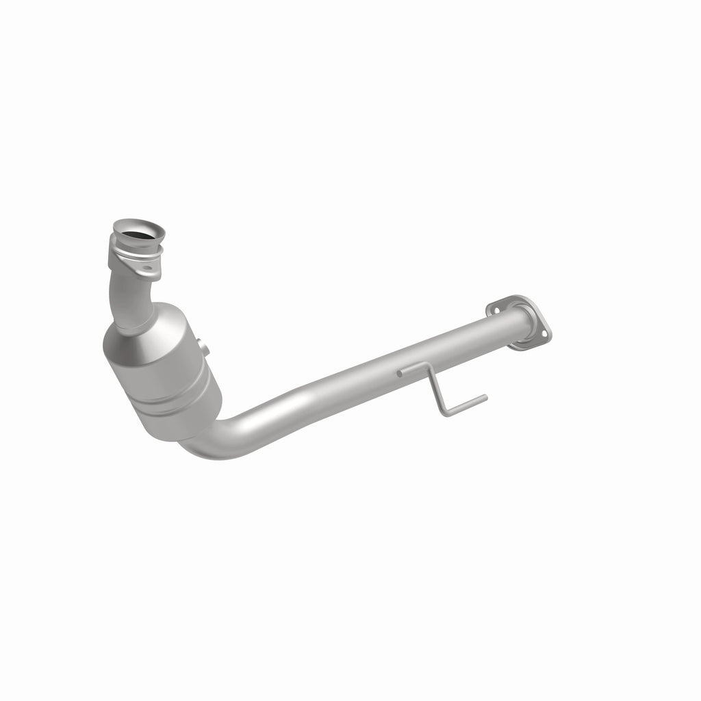 MagnaFlow Exhaust Products 49691 OEM Grade Direct-Fit Catalytic Converter for Select Jeep Wrangler