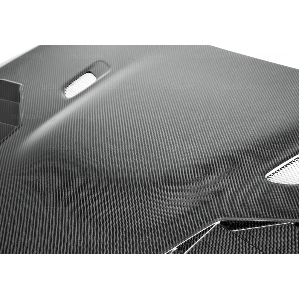 07-10-Bmw-M3-Series-2Dr-(E92)-Ct-Style-Carbon-Fiber-Hood