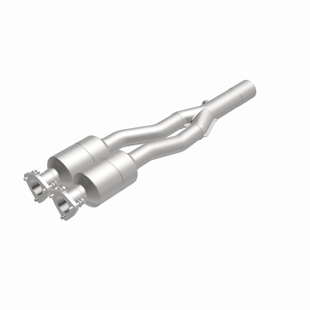 MagnaFlow Exhaust Products 51123 OEM Grade Direct-Fit Catalytic Converter for Select Audi TT Quattro