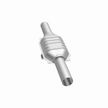 Load image into Gallery viewer, MagnaFlow Exhaust Products 93470 Standard Grade Direct-Fit Catalytic Converter for Select Jeep CJ5, Jeep CJ7, Jeep Cherokee, Jeep Grand Wagoneer, Jeep J10, Jeep J20, Jeep Wagoneer
