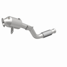 Load image into Gallery viewer, MagnaFlow Exhaust Products 21-897 OEM Grade Direct-Fit Catalytic Converter for Select Mercedes-Benz Metris