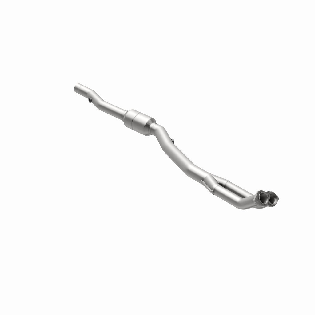 MagnaFlow Exhaust Products 4481687 California CARB Direct-Fit Catalytic Converter for Select BMW 840Ci