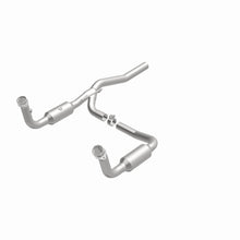 Load image into Gallery viewer, MagnaFlow Exhaust Products 5451187 California CARB Direct-Fit Catalytic Converter for Select Dodge Nitro, Jeep Liberty