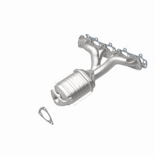 Load image into Gallery viewer, MagnaFlow Exhaust Products 5531060 California CARB Manifold Catalytic Converter for Select Chevrolet Malibu, Pontiac G6, Saturn Aura