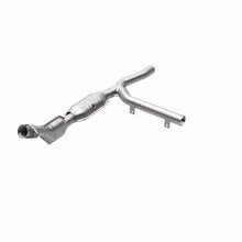 Load image into Gallery viewer, MagnaFlow Exhaust Products 51301 OEM Grade Direct-Fit Catalytic Converter for Select Ford F-150, Ford F-150 Heritage