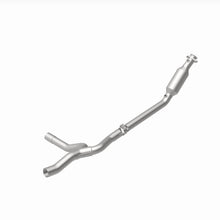 Load image into Gallery viewer, MagnaFlow Exhaust Products 4651610 California CARB Direct-Fit Catalytic Converter for Select Dodge Ram