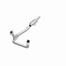 Load image into Gallery viewer, MagnaFlow Exhaust Products 334307 California CARB Direct-Fit Catalytic Converter for Select Ford Bronco, Ford F-150, Ford F-250