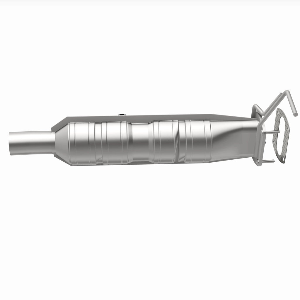 MagnaFlow Exhaust Products 280435 OEM Grade Direct-Fit Catalytic Converter for Select Ford F-53 Motorhome Chassis, Ford F-59 Commercial Stripped Chassis