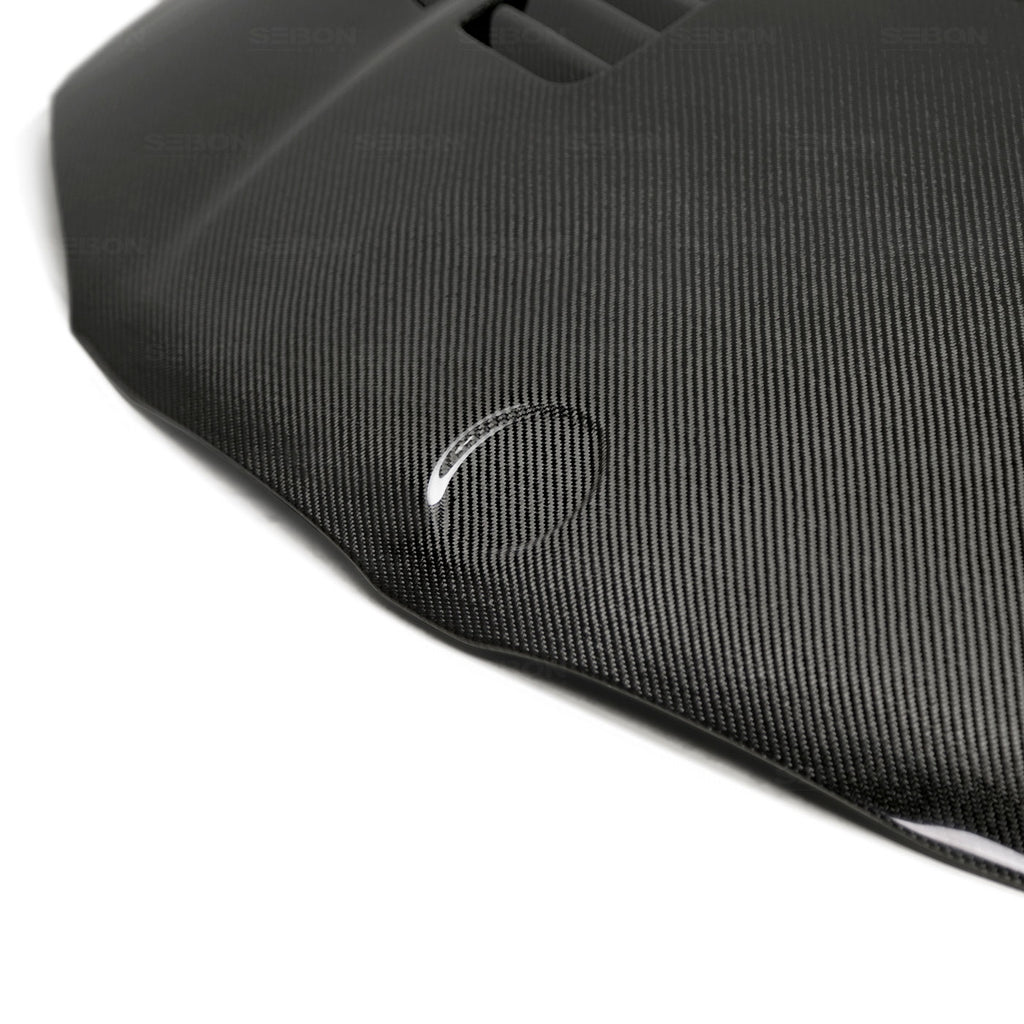 08-11-Bmw-1-Series-(E81E82)-2DrHb-Gtr-Style-Carbon-Fiber-Hood