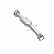 Load image into Gallery viewer, MagnaFlow Exhaust Products 447213 California CARB Direct-Fit Catalytic Converter for Select Chevrolet S10, GMC Sonoma, Isuzu Hombre