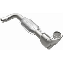 Load image into Gallery viewer, MagnaFlow Exhaust Products 51168 OEM Grade Direct-Fit Catalytic Converter for Select Ford Expedition, Ford F-150, Lincoln Blackwood, Lincoln Navigator
